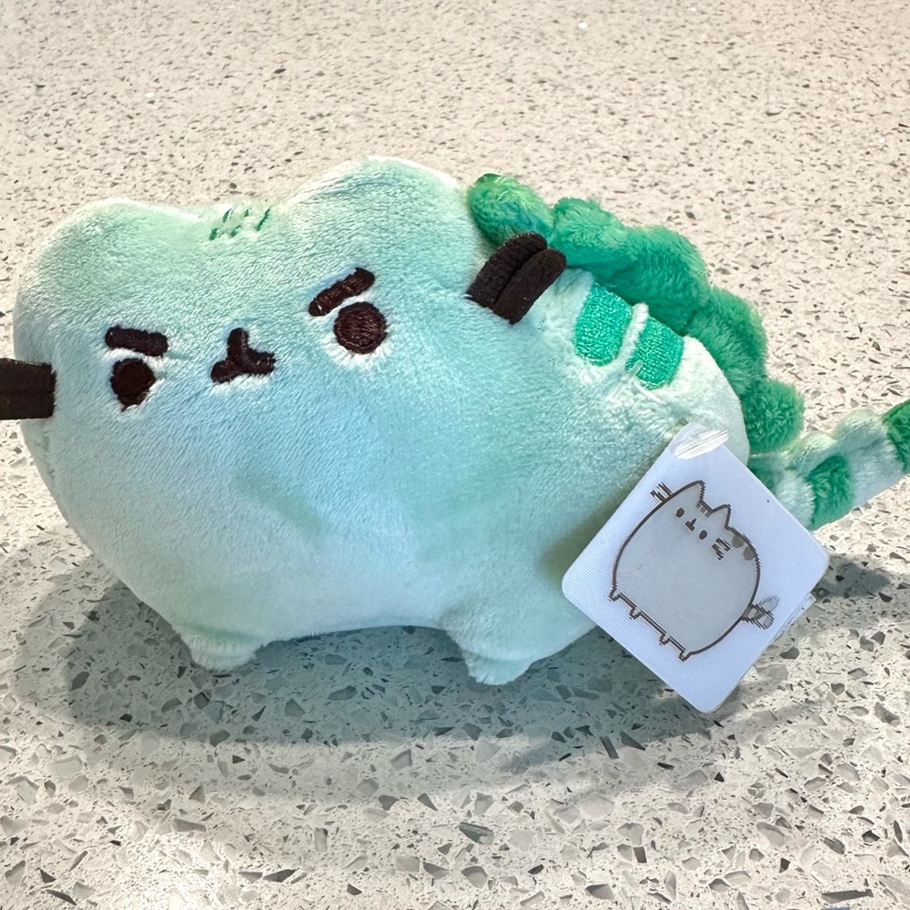 Pusheen Pusheenosaurus plush key chain
